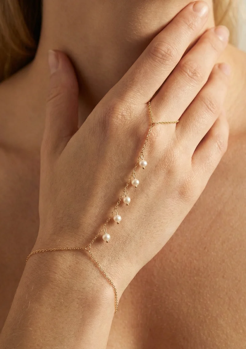 Chaine de Main en Perles