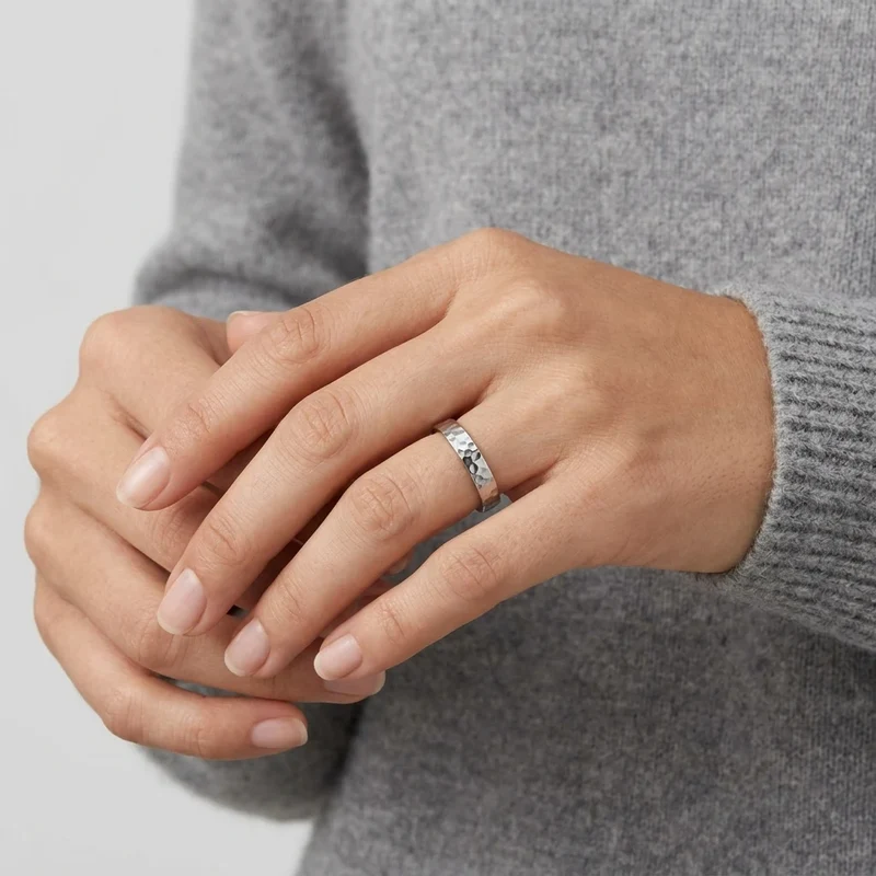 4mm Hammered Wedding Band
