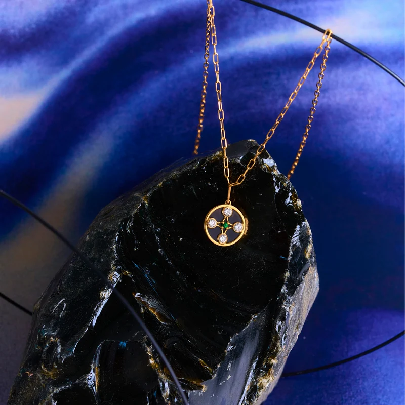 Selene Necklace 1 Nuit