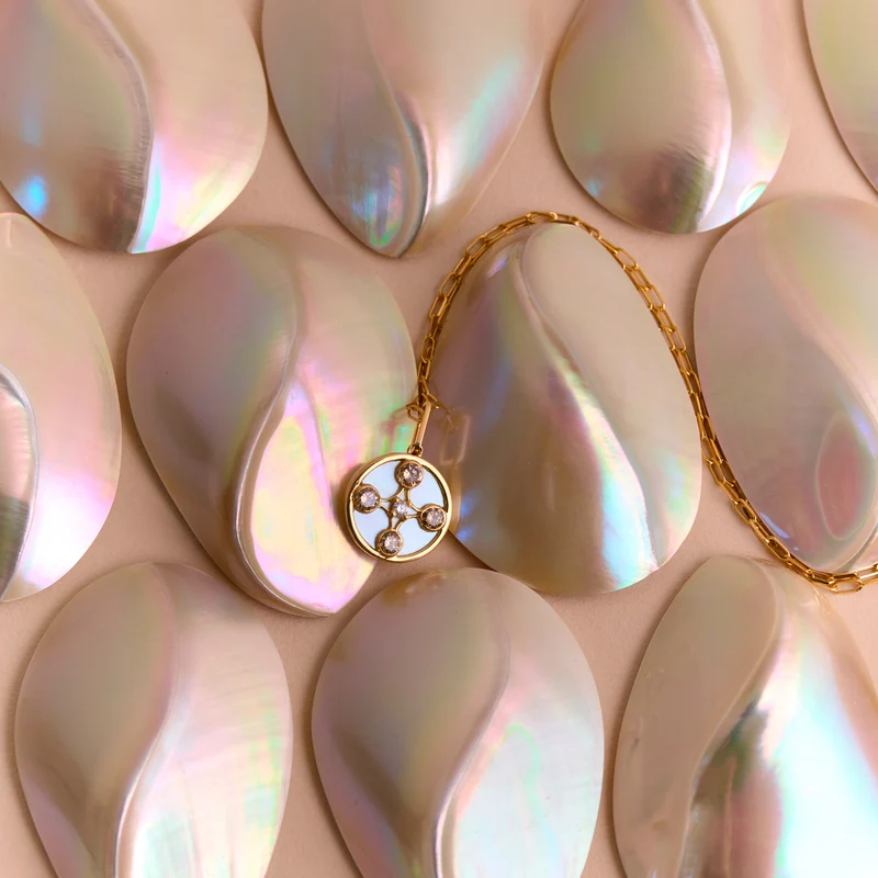 Selene Necklace 1 Alba