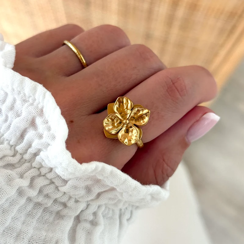 Bague "Trèfle" acier