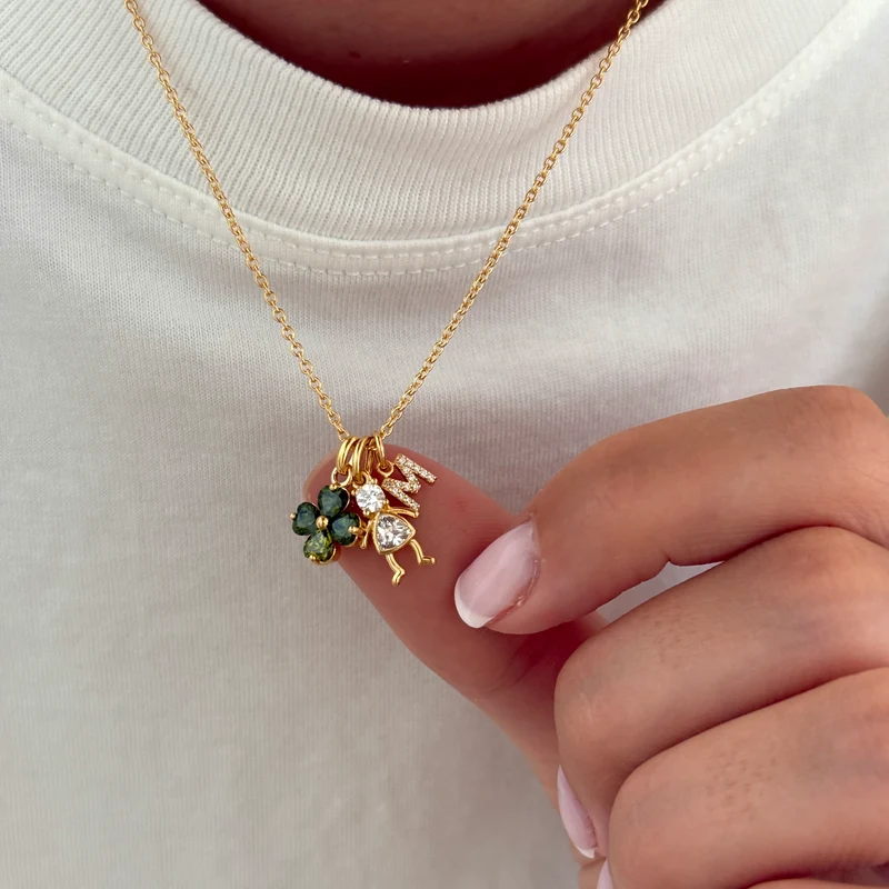 Pendentif "Fille" plaqué or
