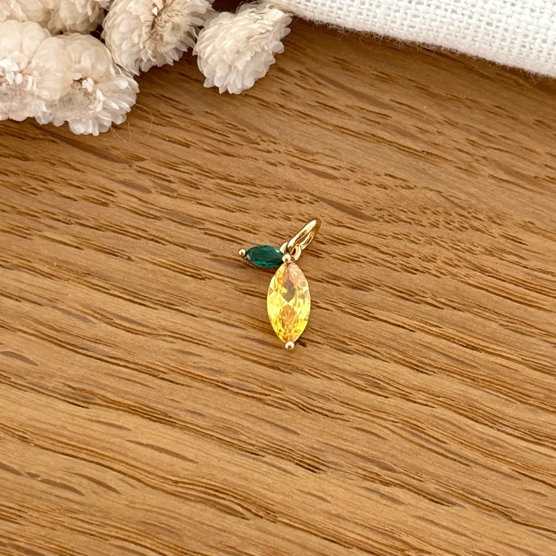 Pendentif "Citron" plaqué or