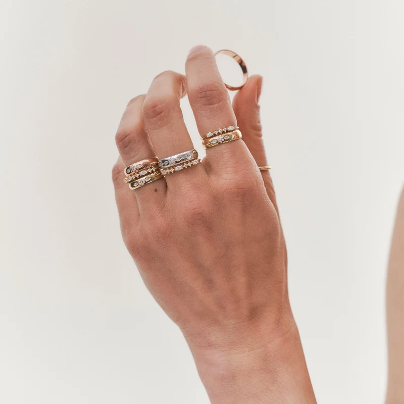 Miniflower Love Ring 1–Full Diamond