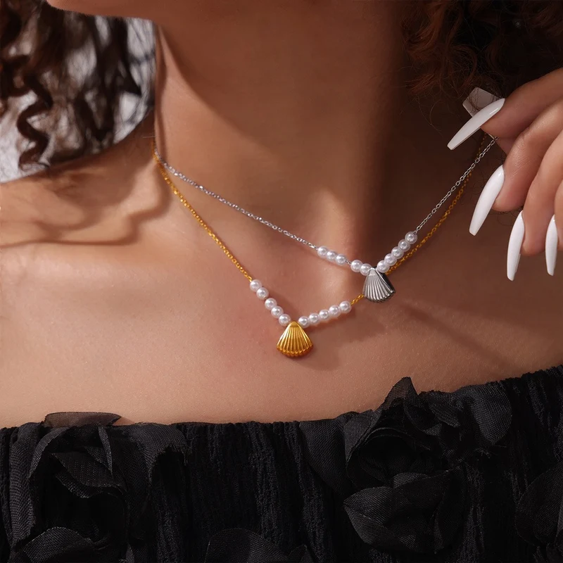 Collier perle et coquillage