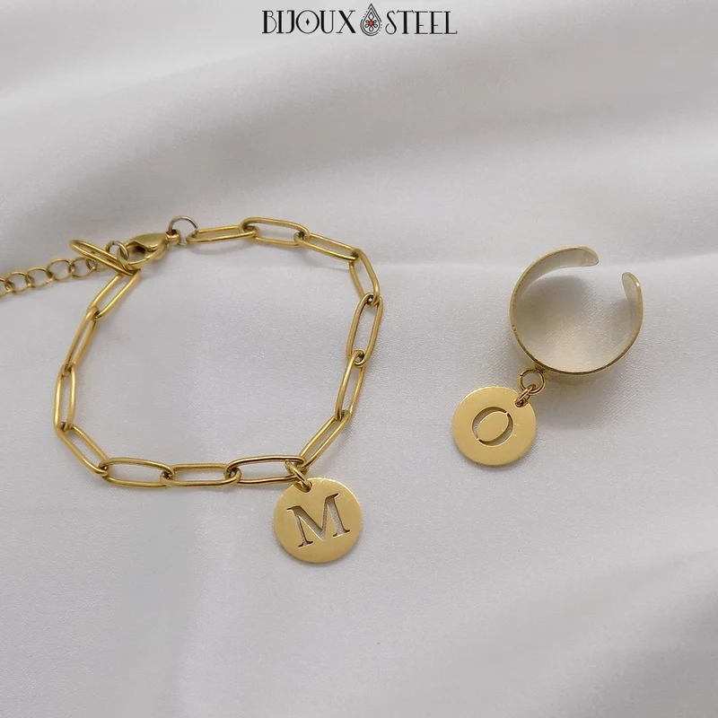 Bague large ajustable à médaille lettre personnalisable en acier inoxydable