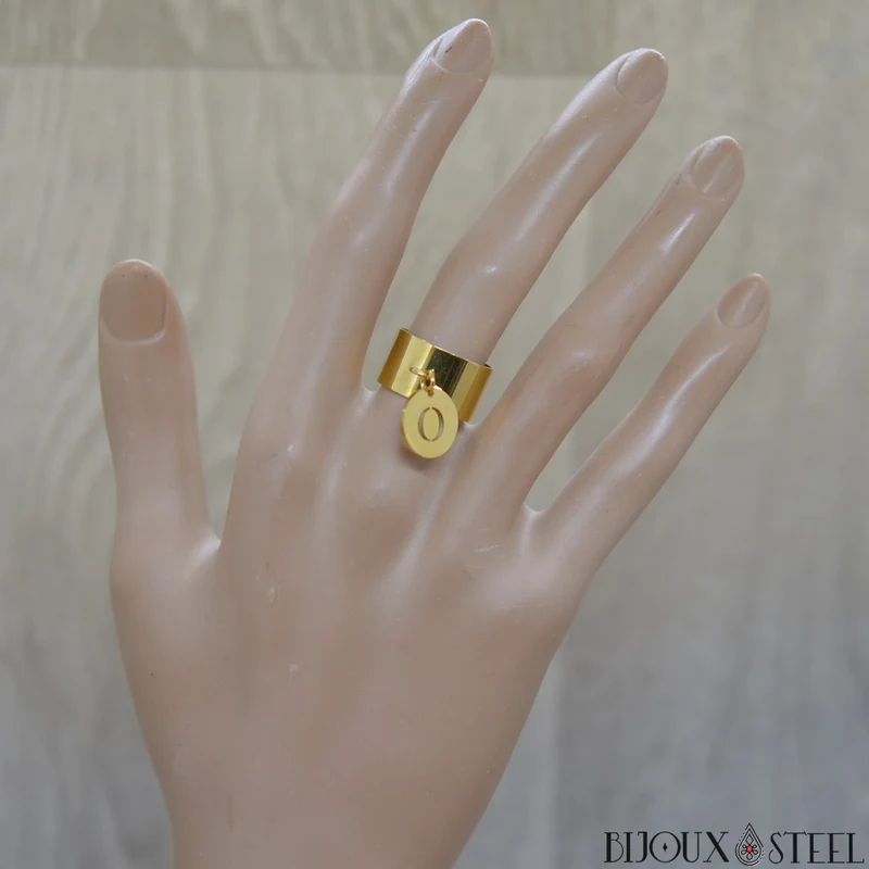 Bague large ajustable à médaille lettre personnalisable en acier inoxydable