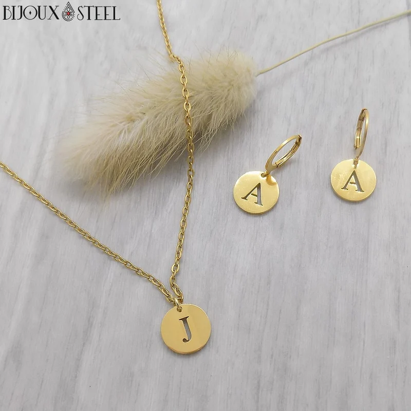 Boucles d'oreilles créoles à pendentifs lettre initiale en acier inoxydable