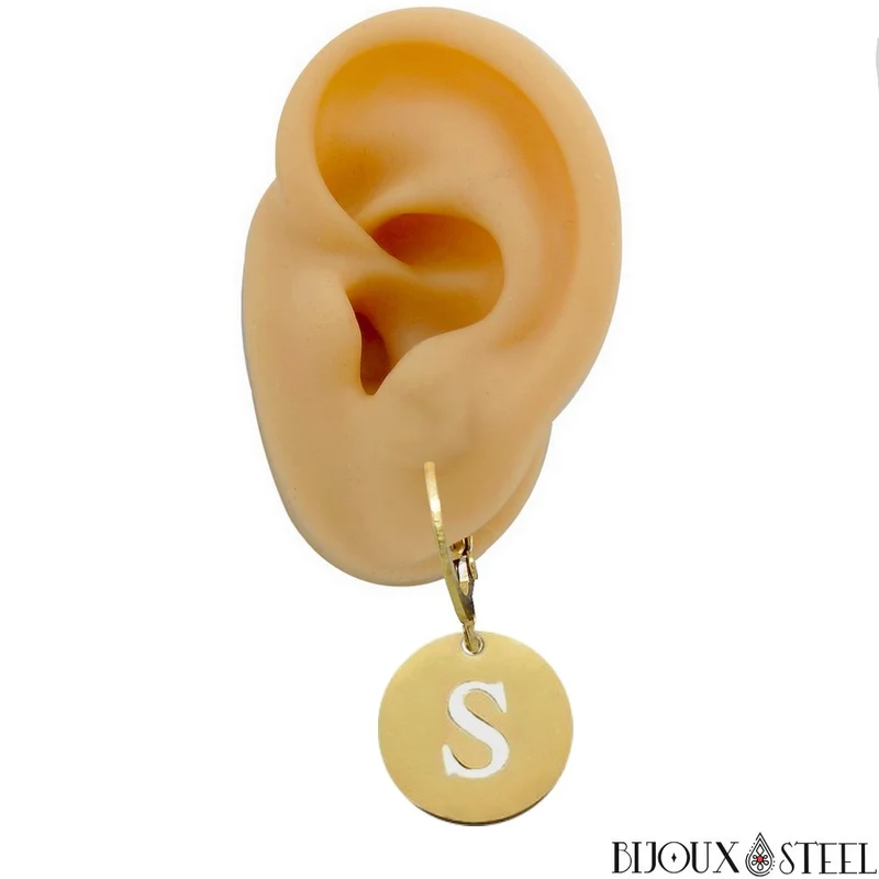 Boucles d'oreilles créoles à pendentifs lettre initiale en acier inoxydable