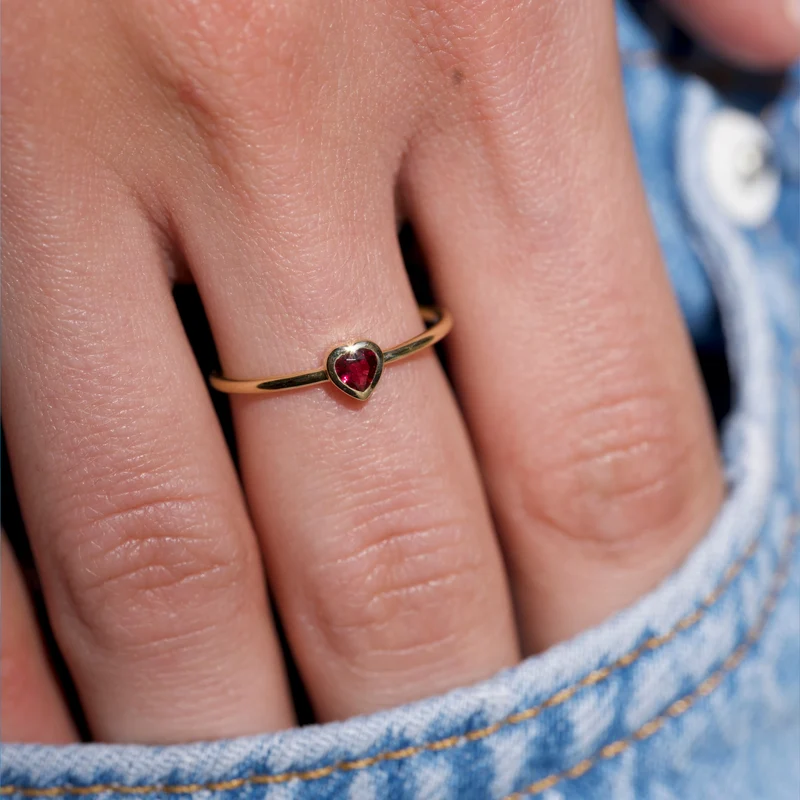 Petit Coeur Ring 1 Red