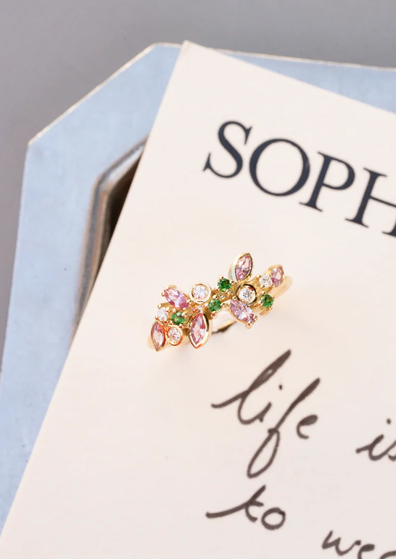 Camélia Ring 1–Peony