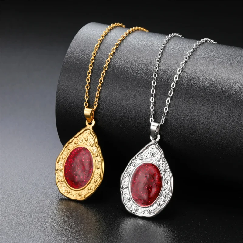 Collier Ovale Vintage Pierre Rouge