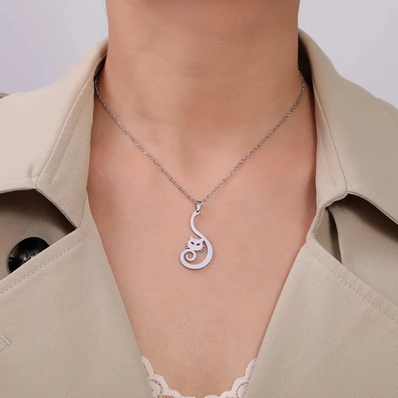 Collier Silhouette Chat Femme