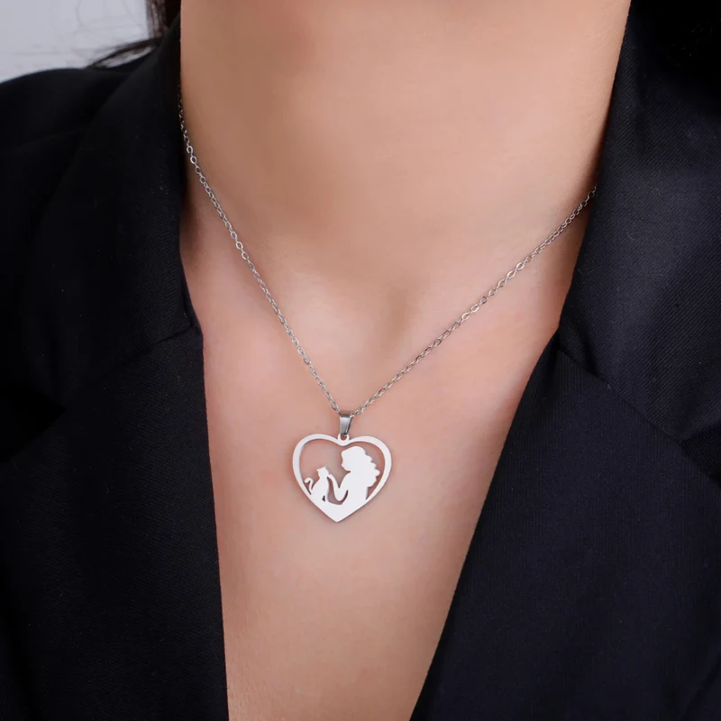 Collier Coeur Chat et Femme