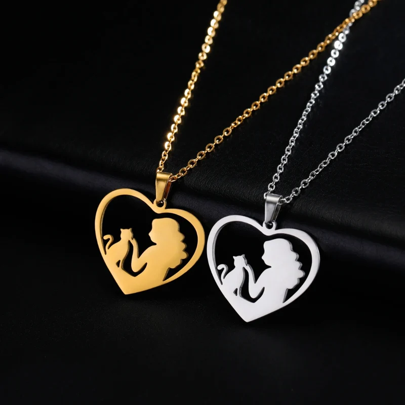 Collier Coeur Chat et Femme