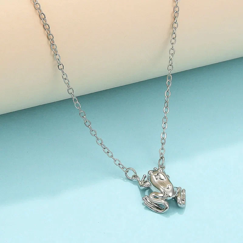 Collier Pendentif Grenouille Acier