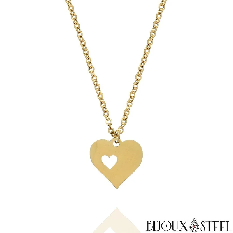 Collier à pendentif coeur ajouré en acier inoxydable
