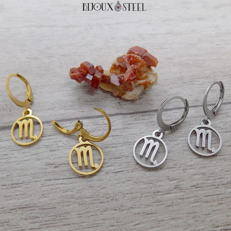 Boucles d'oreilles créoles à pendentifs signe astrologique scorpion
