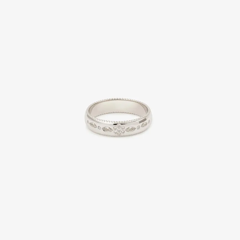 Miniflower Love Ring 4–Full Diamond White Gold