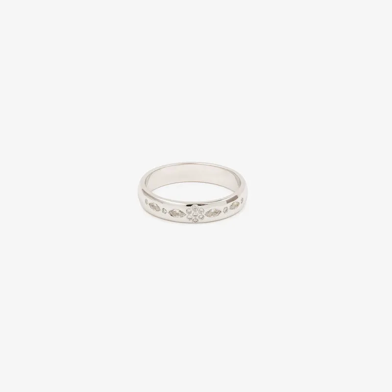 Miniflower Love Ring 3–Full Diamond White Gold