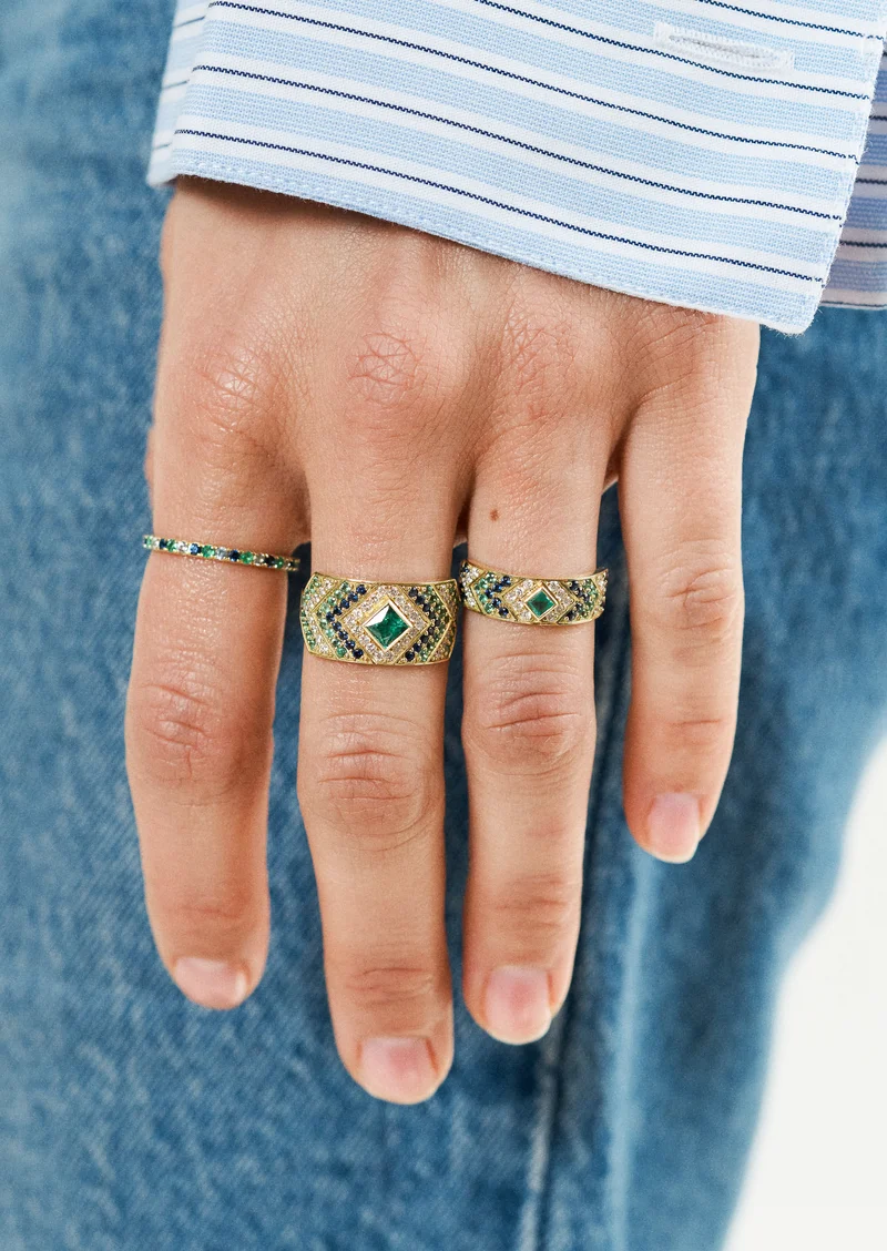 Ani Ring 3–Hydra