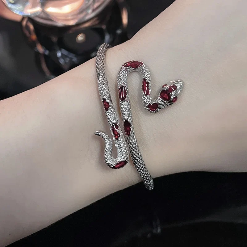 Bracelet Jonc Serpent Argent et Rouge