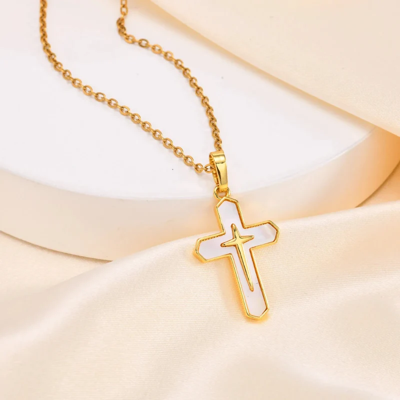 Collier Croix Nacre Blanc Or