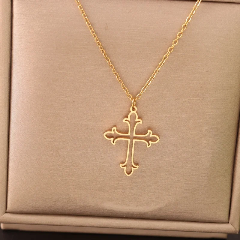 Collier Croix Ajourée