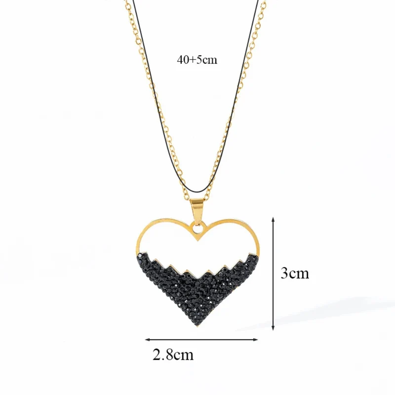 Collier Pendentif Coeur Strass Noirs