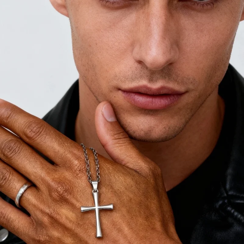 Collier Croix Minimaliste Homme