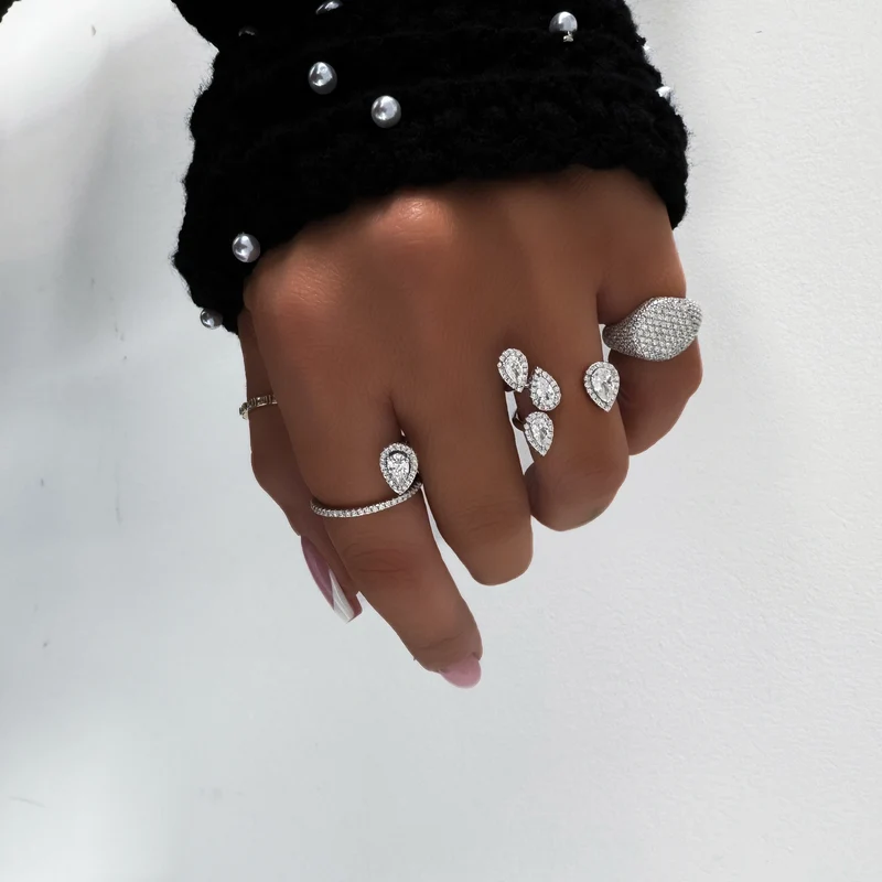CHEVALIERE "NOA ZIRCON"