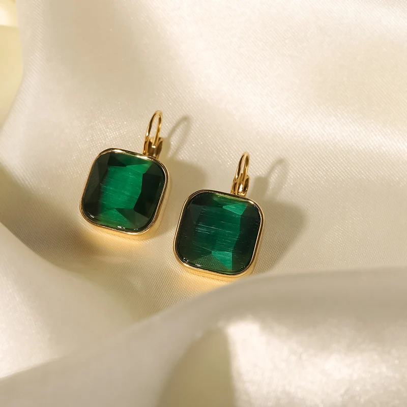 Boucles d'oreilles dormeuses pendantes