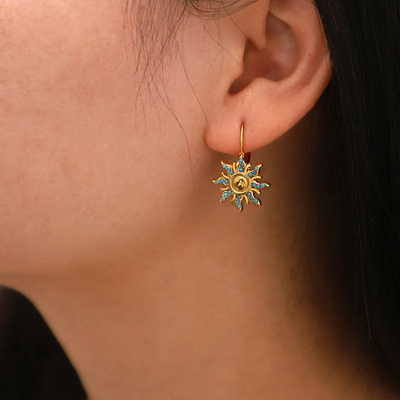 Boucles d'oreilles dormeuses or 18 carats