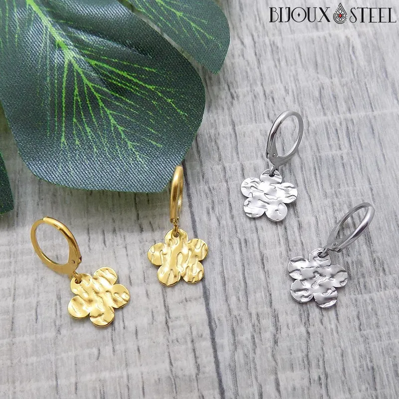 Boucles d'oreilles créoles à pendentifs fleurs martelées