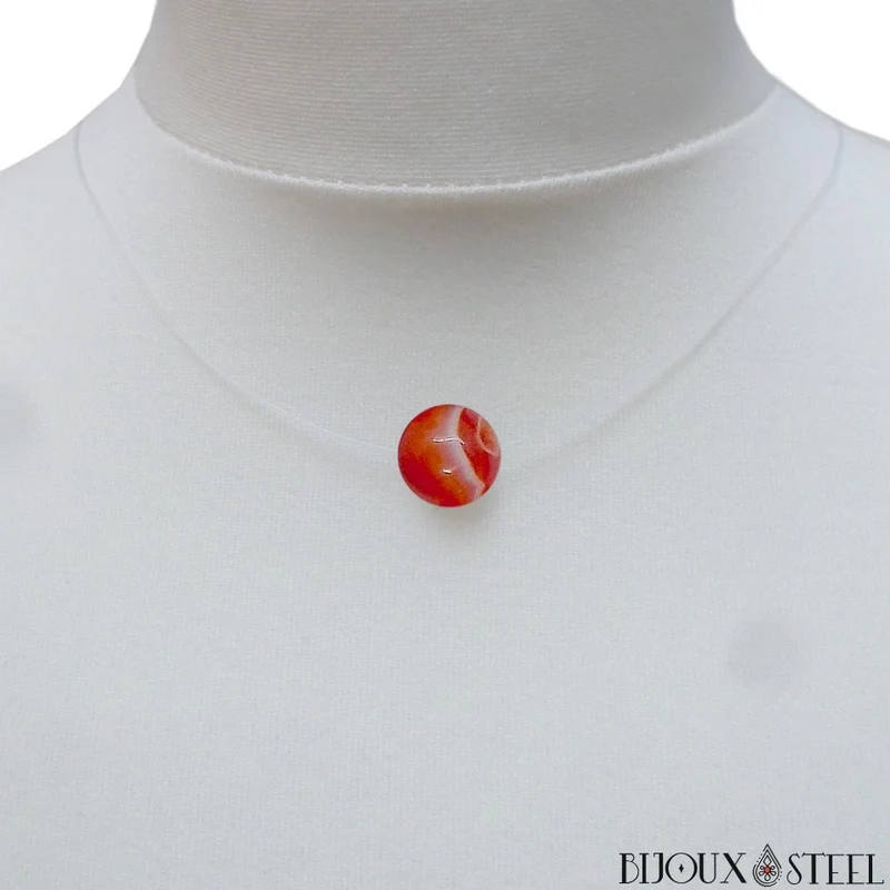 Collier à perle d'agate rouge sur fil de nylon