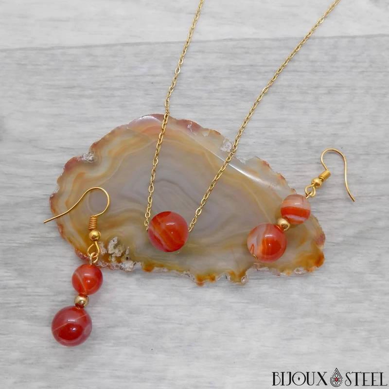 Collier à perle d'agate rouge en acier inoxydable
