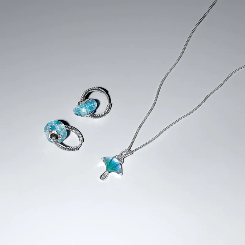 Pandora Moments Charm Pendant Manta Ray Murano Glass And Enamel 794685C01