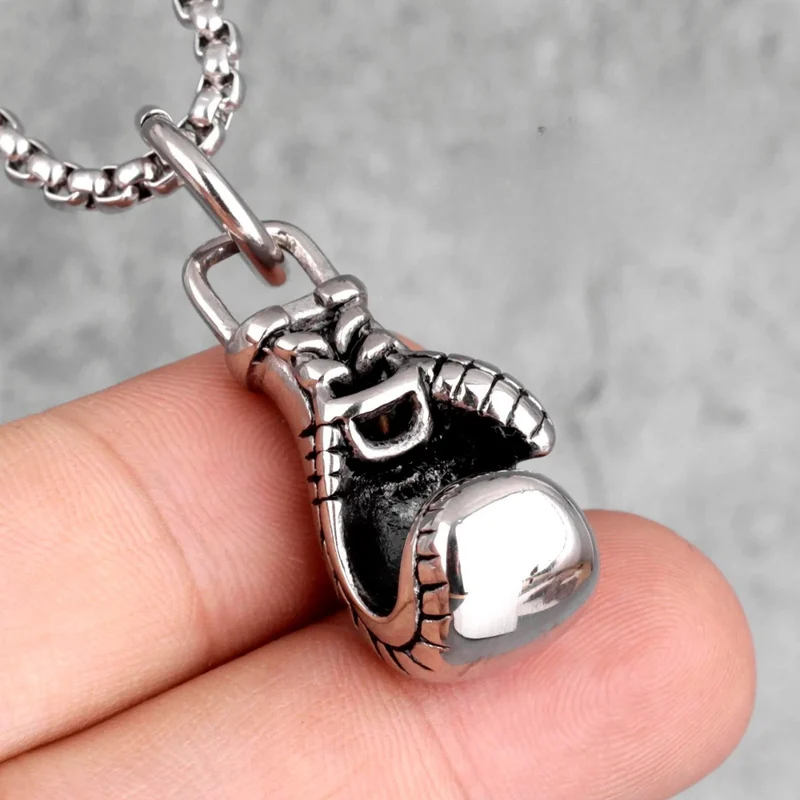 Collier Pendentif Gant de Boxe