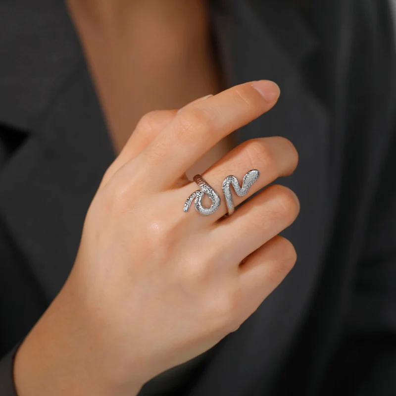 Bague Serpent Design