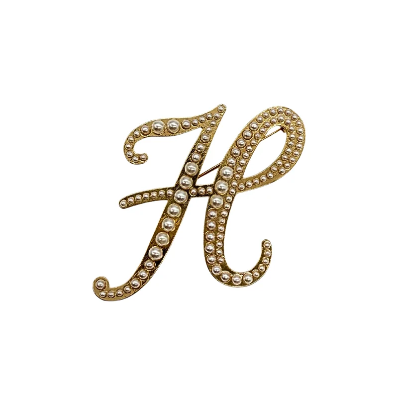 BROCHE "INITIALE PEARL"