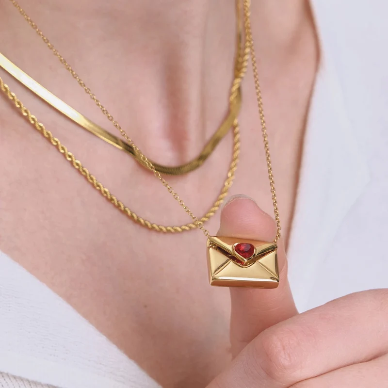 Collier Enveloppe Love