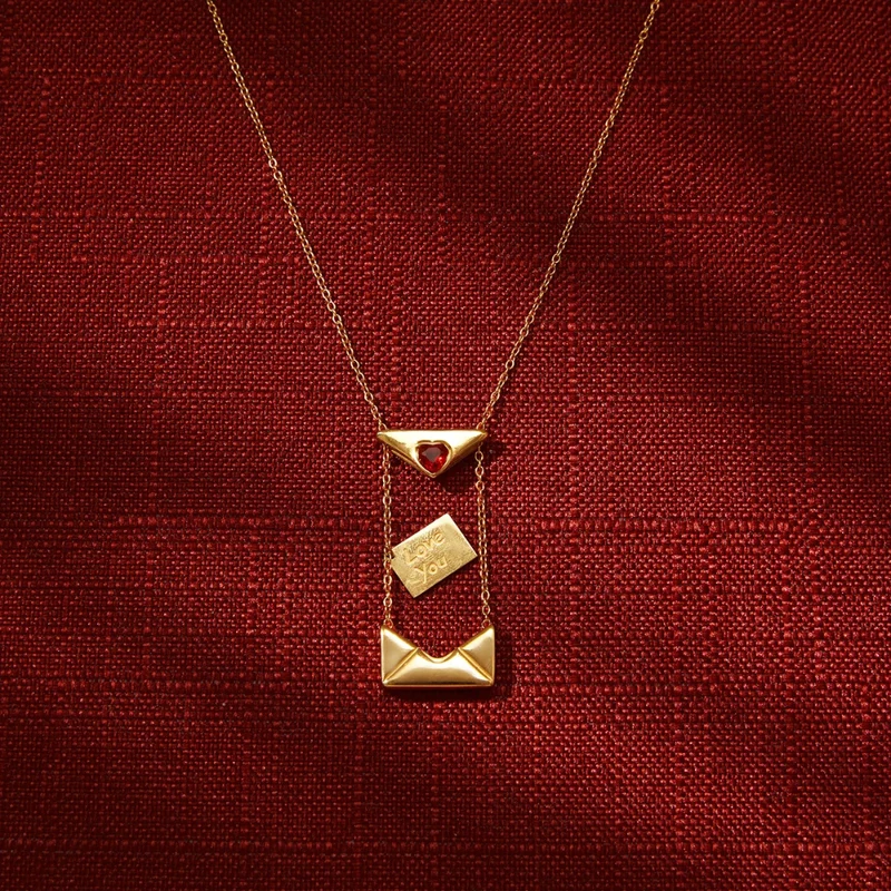 Collier Enveloppe Love