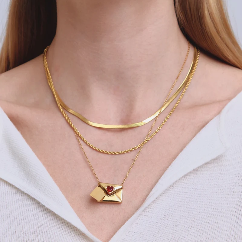 Collier Enveloppe Love