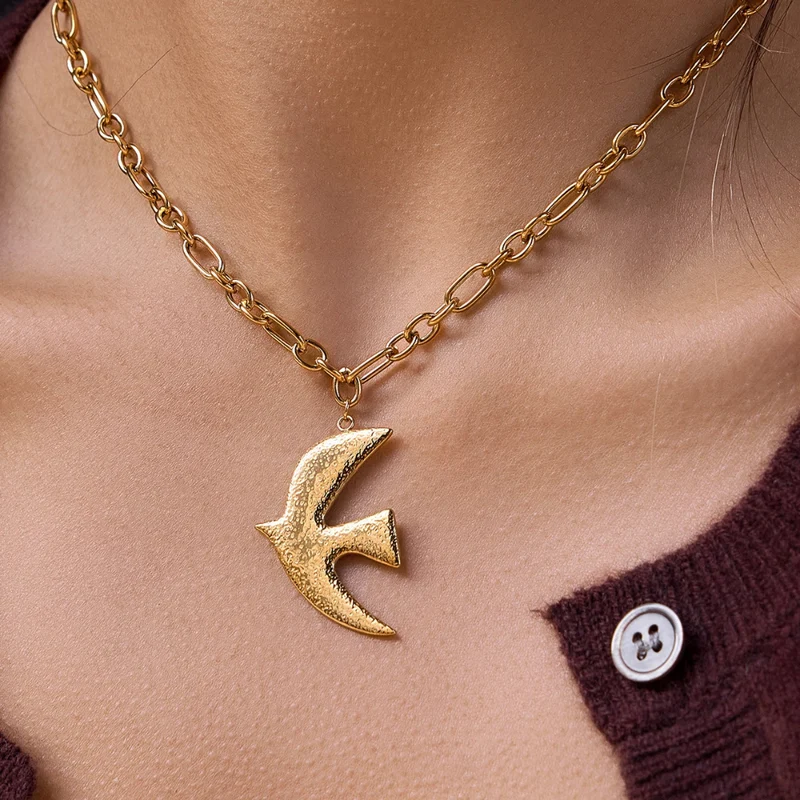 Collier Oiseau Design