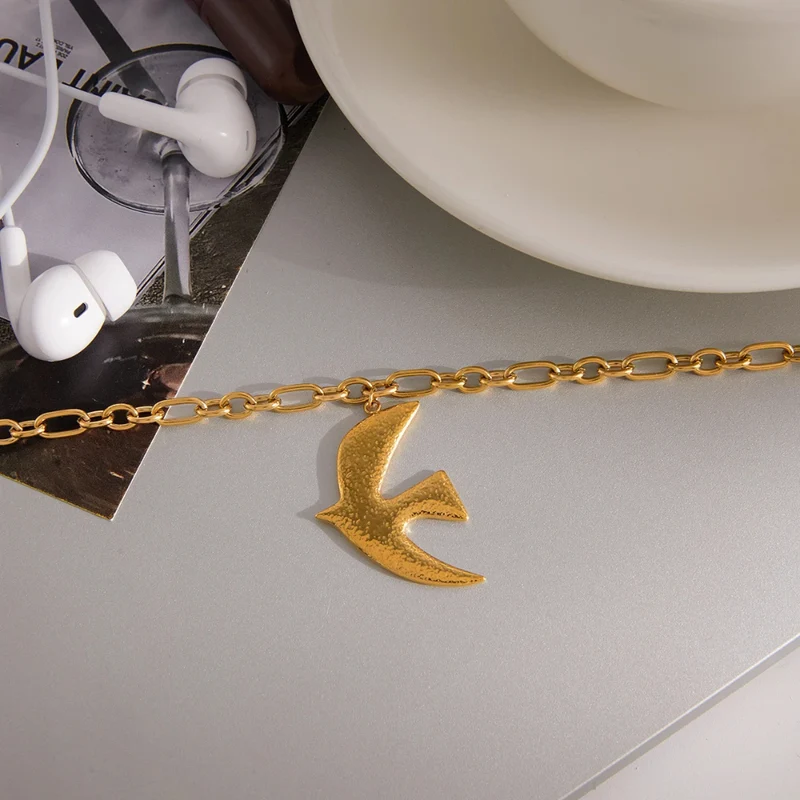 Collier Oiseau Design