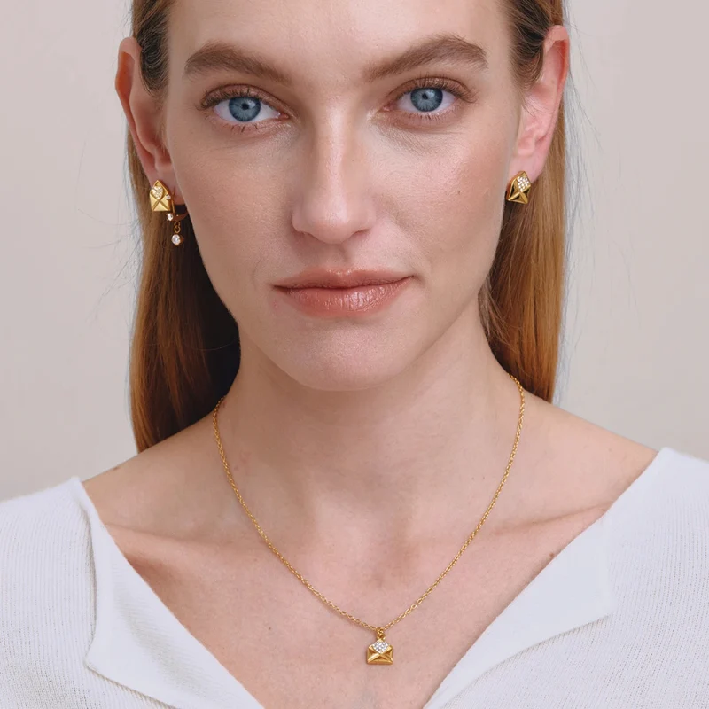 Collier Enveloppe Strass