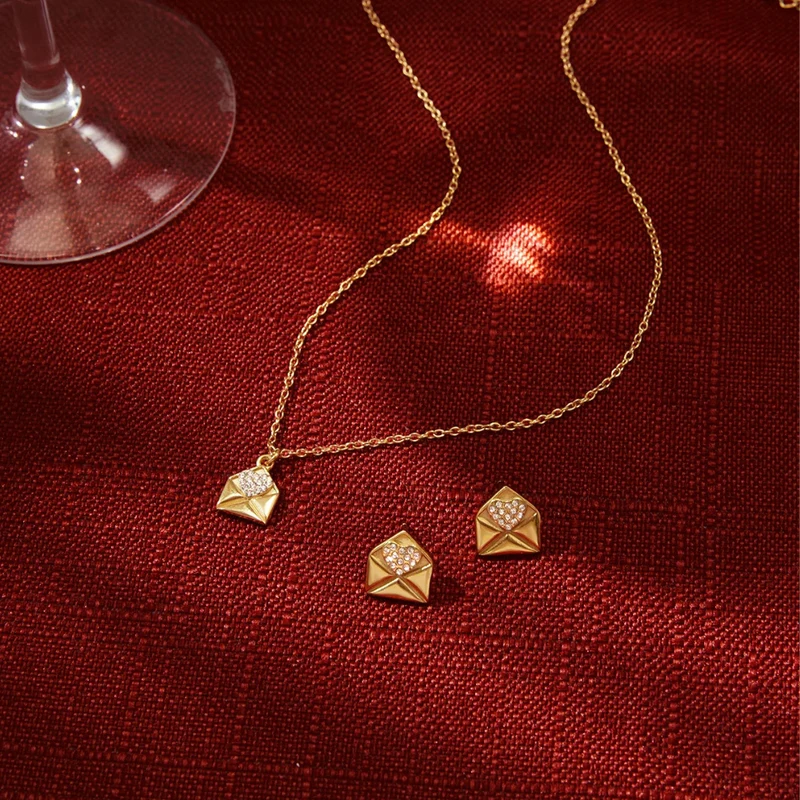 Collier Enveloppe Strass