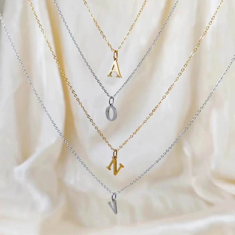 Collier Pendentif Lettre K