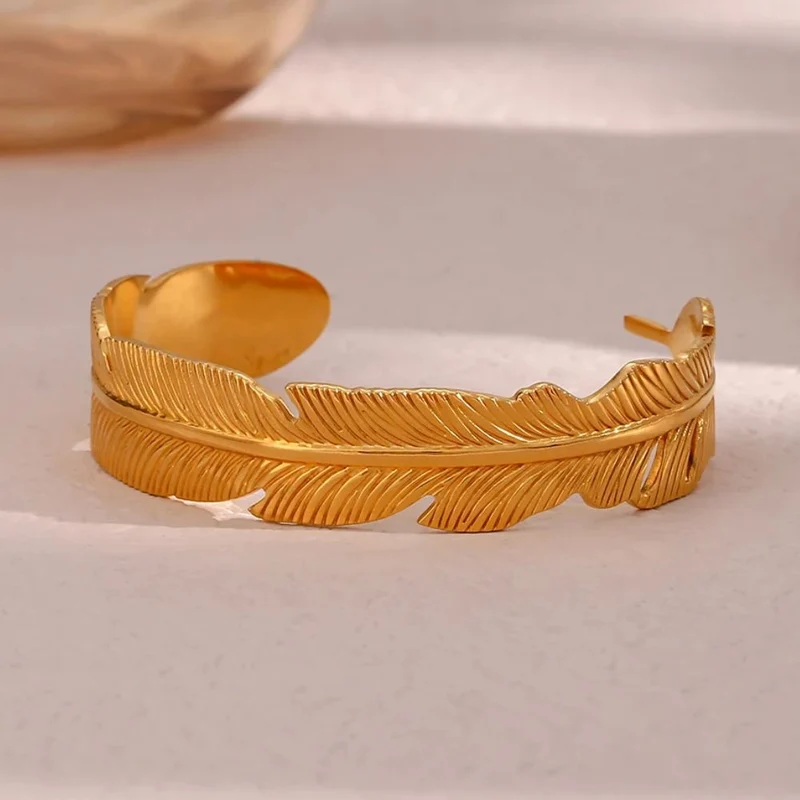 Bracelet Jonc Plume Doré