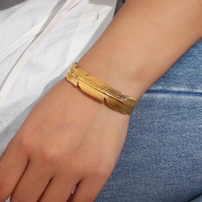 Bracelet Jonc Plume Doré